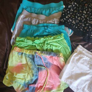 LOT OF GIRLS OUTFITS